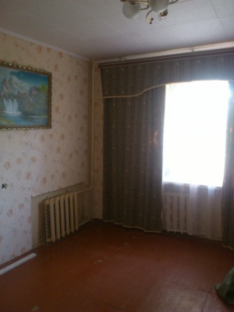 Продается комната 15 кв.м. в общежитии  г. Дмитров ул. Почтовая. Комната в хорошем состоянии, остается мебель. АэНБИ