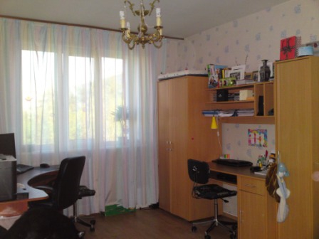 Продам 4-комнатную квартиру Россия, Московская область, г. Клин, ул. Менделеева, д. 13. 