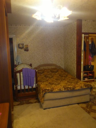 Продается 1 ком.  квартира в Дмитрове ул. Космонавтов  2/4 эт. панельного дома. АэНБИ
