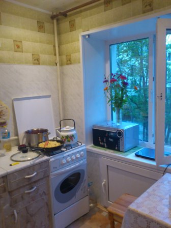 Продается 1 ком.  квартира в Дмитрове ул. Космонавтов  2/4 эт. панельного дома. АэНБИ